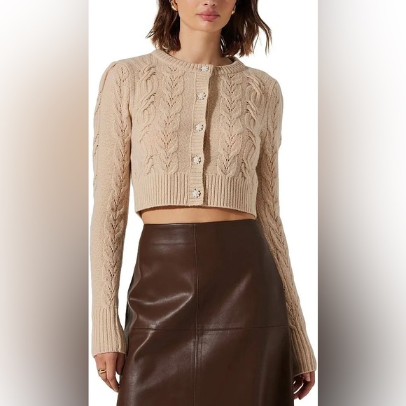 Astr Sweaters - Astr The Label Women's Peri Wool Cable Knit Cardigan Size Medium